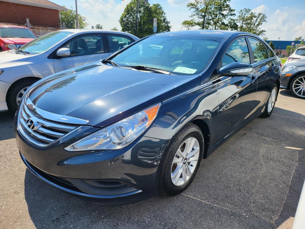 Used 2014 Hyundai Sonata GL for sale in Hamilton, ON