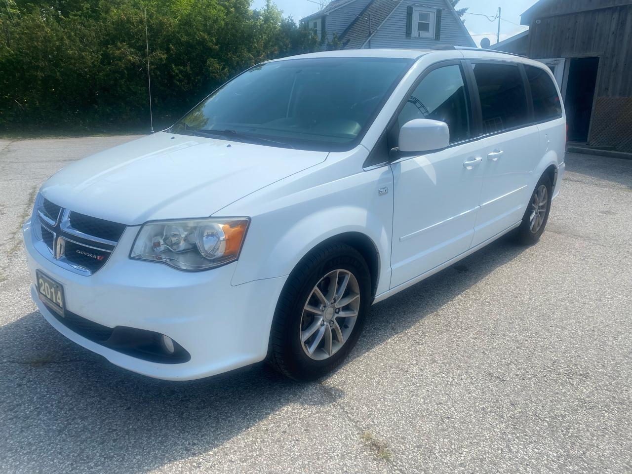 2014 Dodge Grand Caravan 30 ANNIVERSARY EDTION - Photo #1