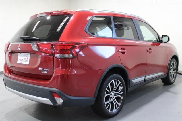 2016 Mitsubishi Outlander ES AWC