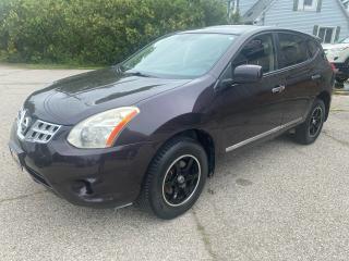 2013 Nissan Rogue S - Photo #1