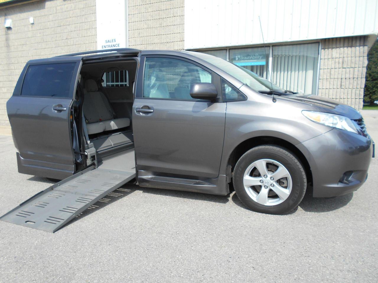 Used 2014 Toyota Sienna LE Wheelchair Accessible Side Entry Power for sale in London, ON
