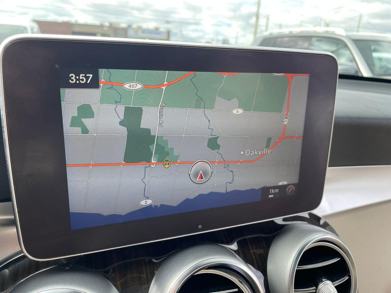 2018 Mercedes-Benz GL-Class GLC 300 4MATIC NO ACCIDENT NAVIGATION PANORAMIC - Photo #10