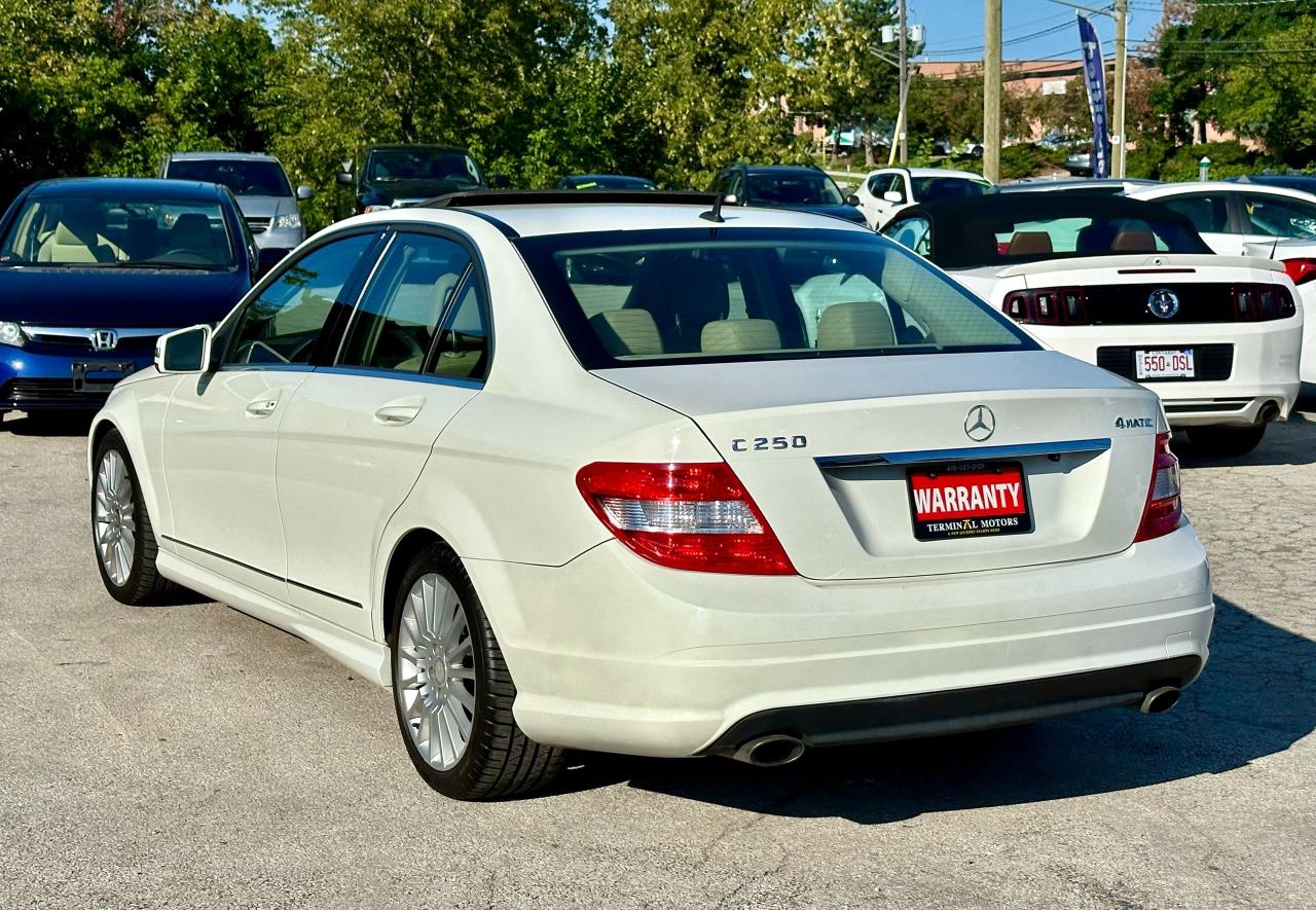 2010 Mercedes-Benz C250  Photo4