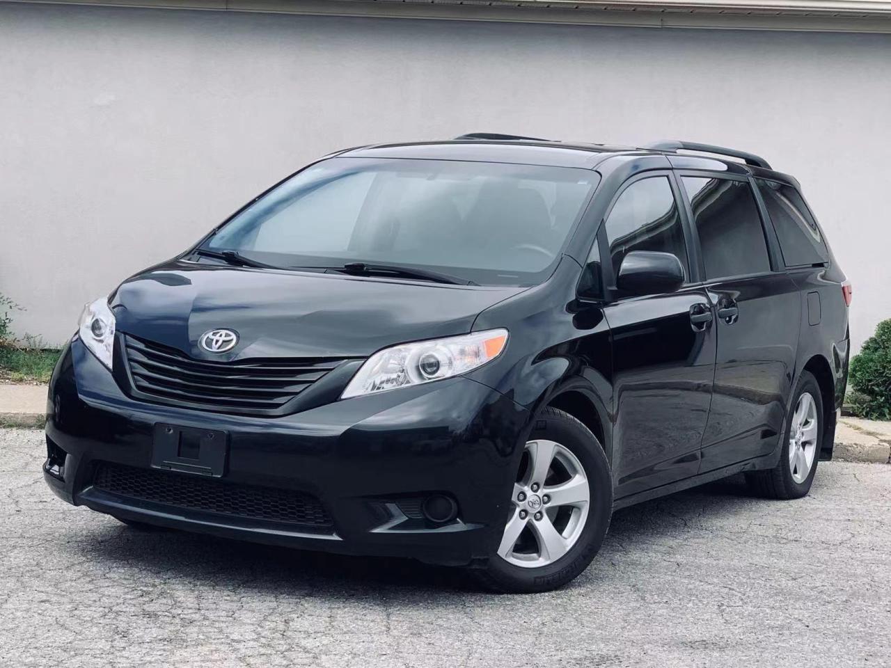 Used 2017 Toyota Sienna 5DR 7-PASS FWD for sale in North York, ON