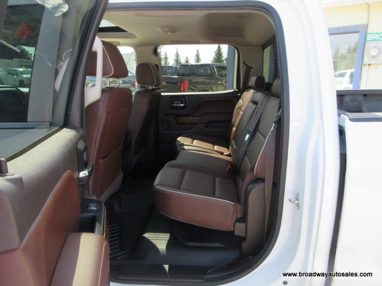 2016 Chevrolet Silverado 1500 LOADED HIGH-COUNTRY-EDITION 5 PASSENGER 5.3L - V8.. 4X4.. CREW-CAB.. SHORTY.. NAVIGATION.. LEATHER.. HEATED/AC SEATS.. SUNROOF.. BACK-UP CAMERA.. Photo