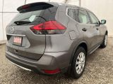 2017 Nissan Rogue SV 2WD Photo30