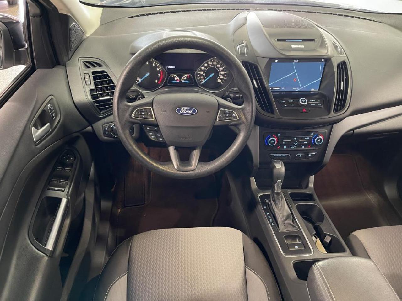 2017 Ford Escape LED LIGHTS/BLUETOOTH/NAVIGATION/BACKUP CAMERA/NO ACCIDENTS! Photo2