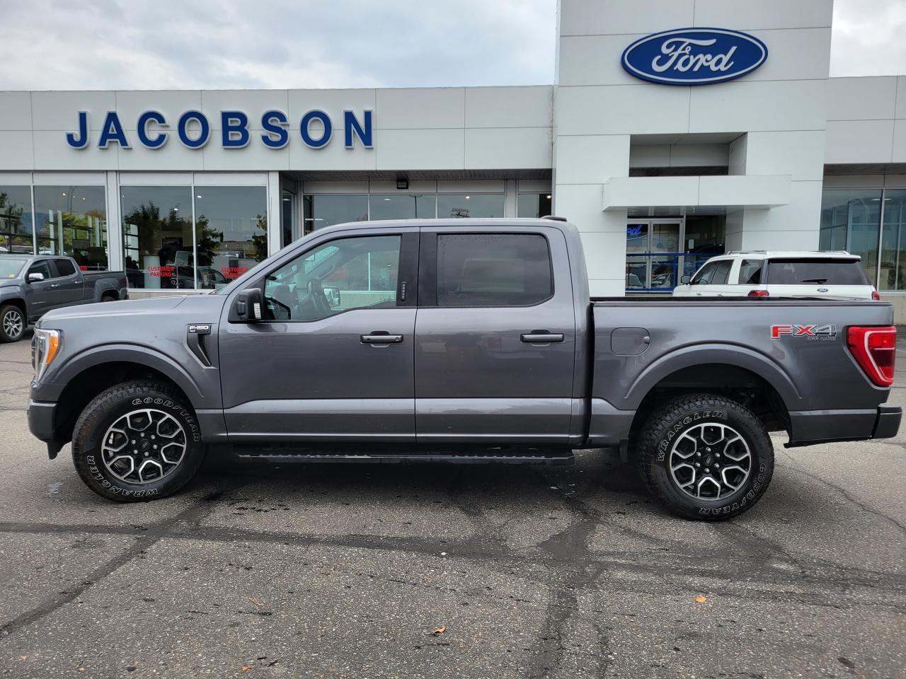 2021 Ford F-150 XLT Photo
