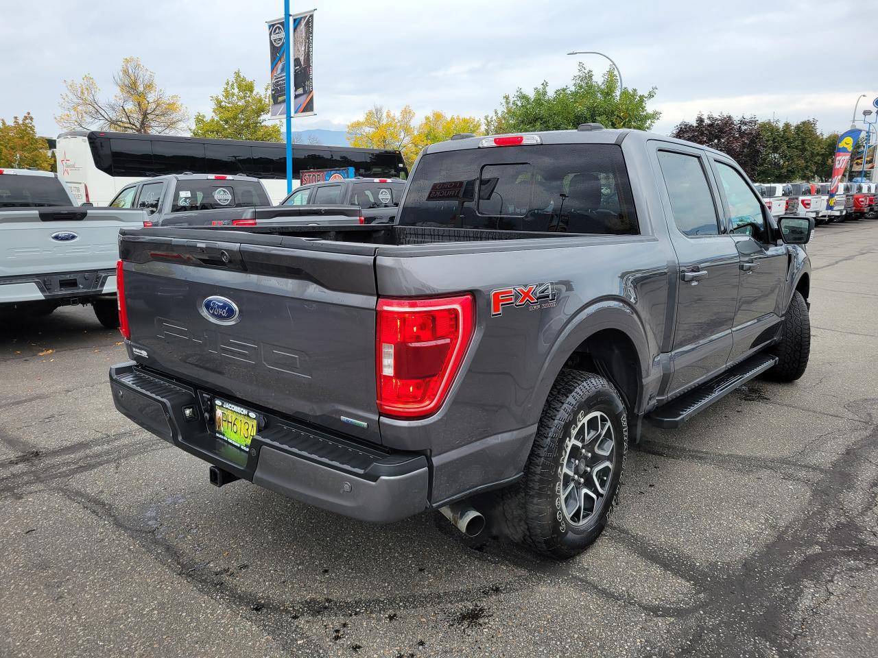 2021 Ford F-150 XLT Photo5
