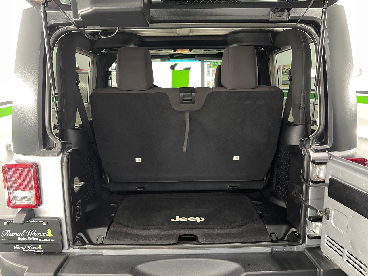 2014 Jeep Wrangler SPORT - Photo #10