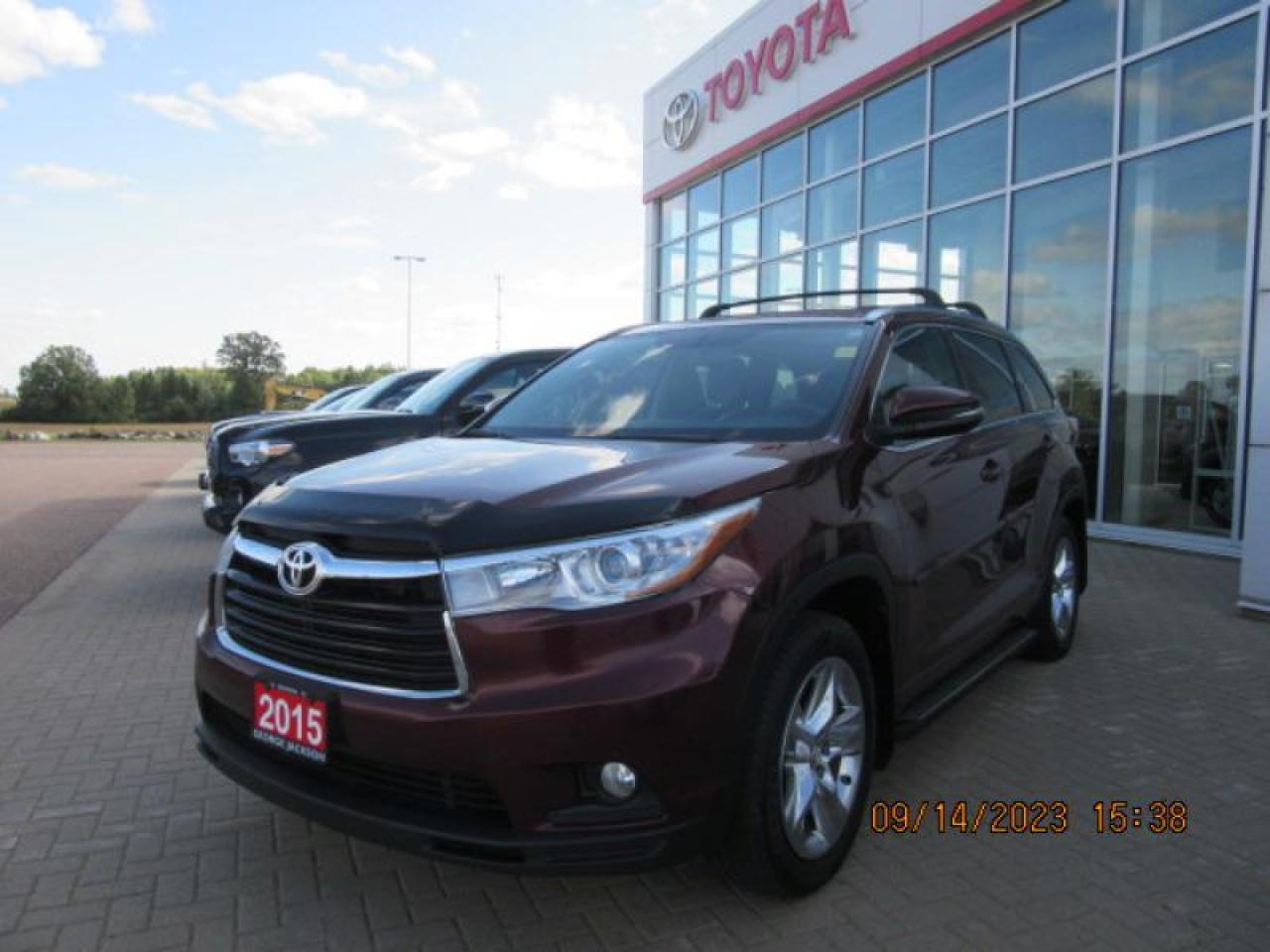 Used 2015 Toyota Highlander LIMITED for sale in Renfrew, ON