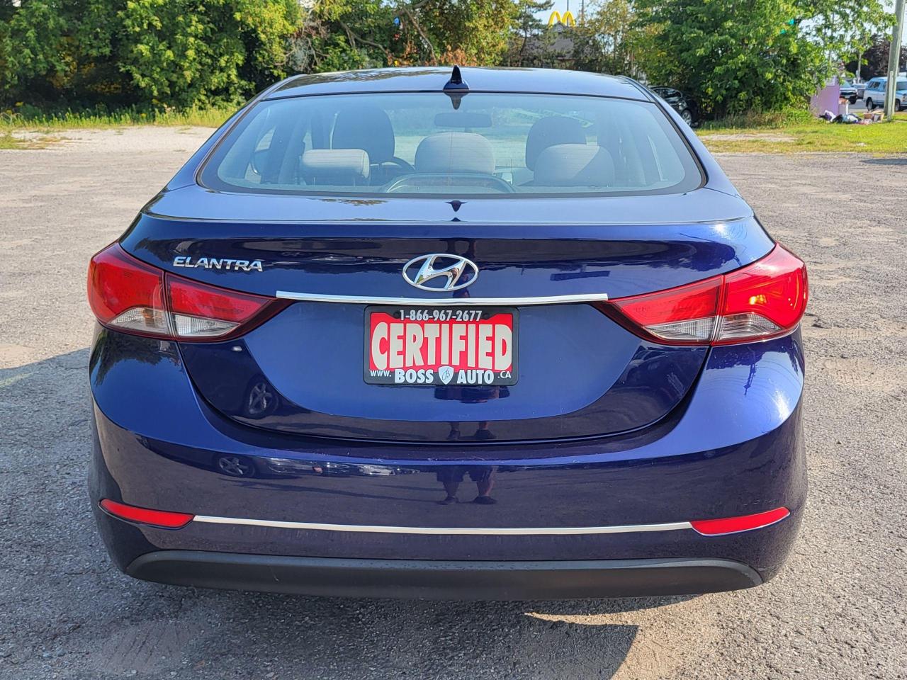 2014 Hyundai Elantra GL Photo3