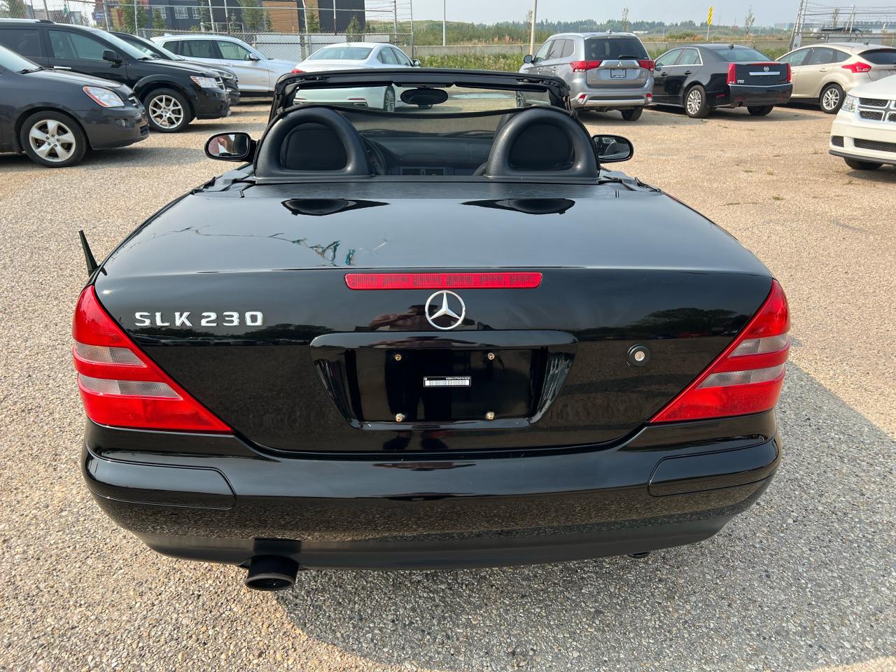 1998 Mercedes-Benz SLK Kompressor Hard Top convertible Leather - Photo #6