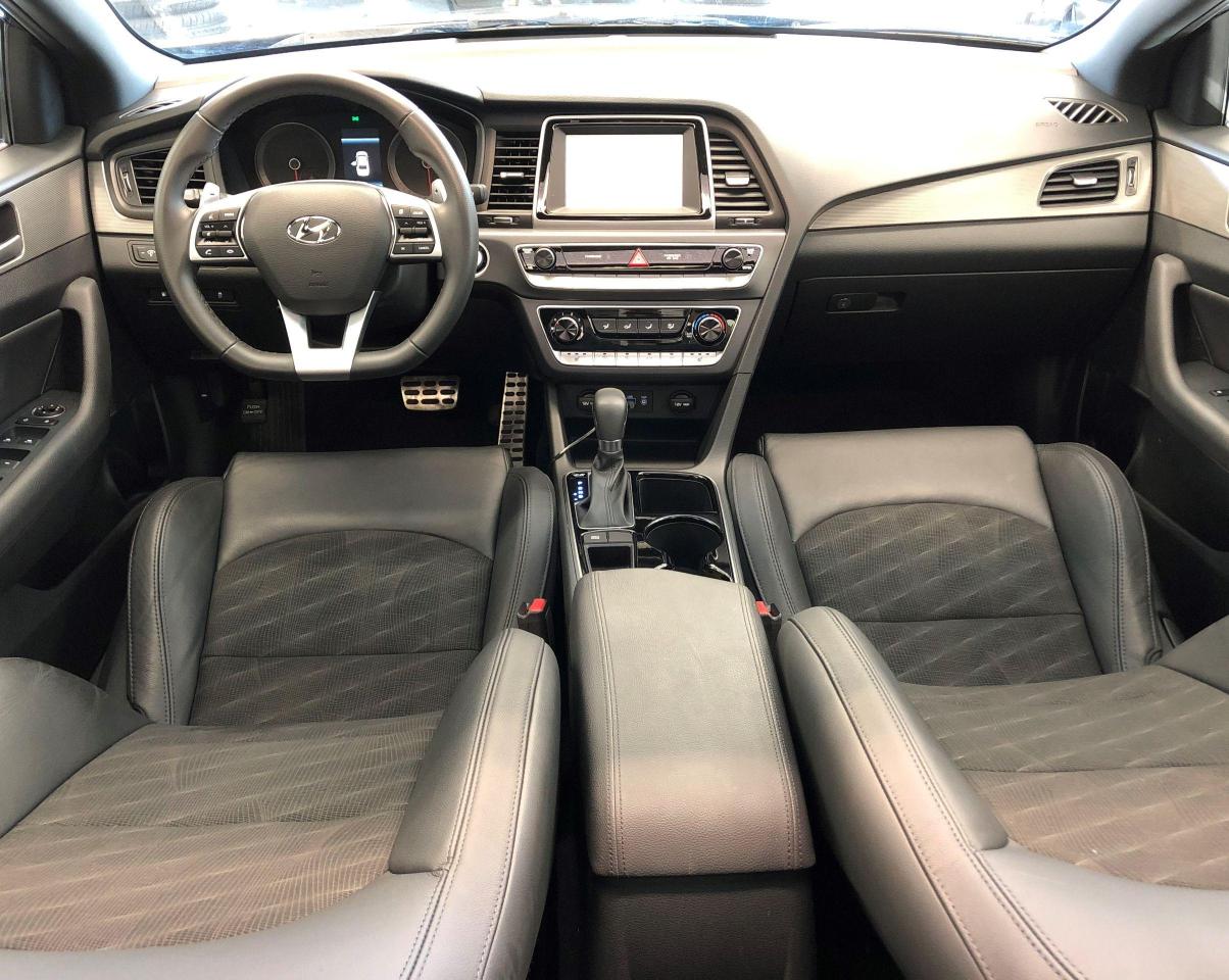 2019 Hyundai Sonata Essential SPORT+Roof+Leather+NewBrakes+CLEANCARFAX Photo72