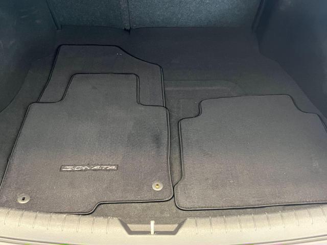 2019 Hyundai Sonata Essential SPORT+Roof+Leather+NewBrakes+CLEANCARFAX Photo28