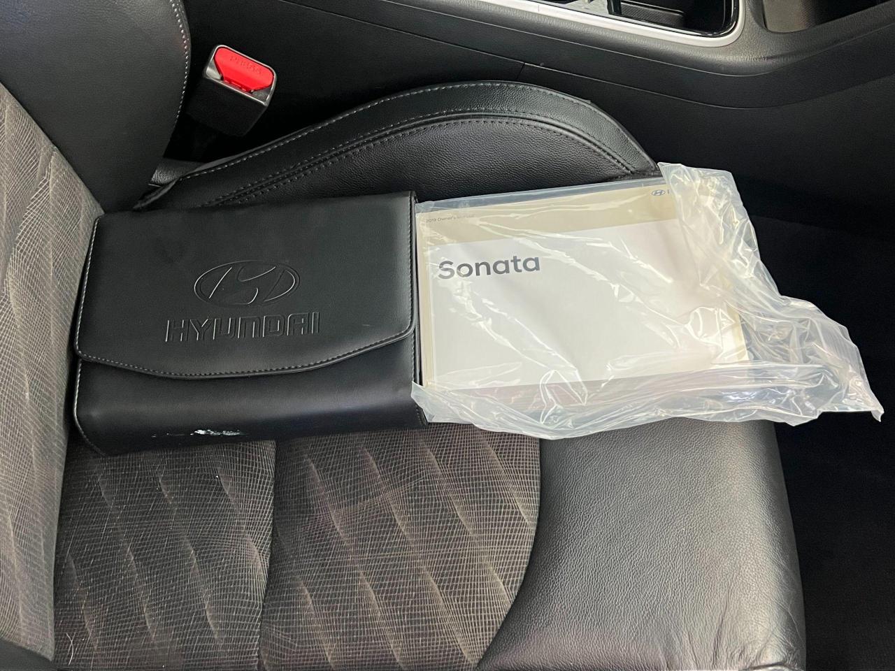 2019 Hyundai Sonata Essential SPORT+Roof+Leather+NewBrakes+CLEANCARFAX - Photo #29