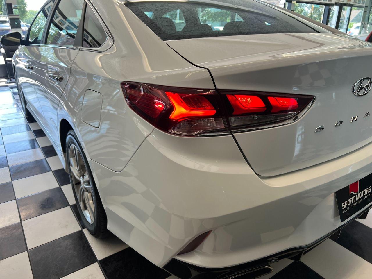 2019 Hyundai Sonata Essential SPORT+Roof+Leather+NewBrakes+CLEANCARFAX Photo103