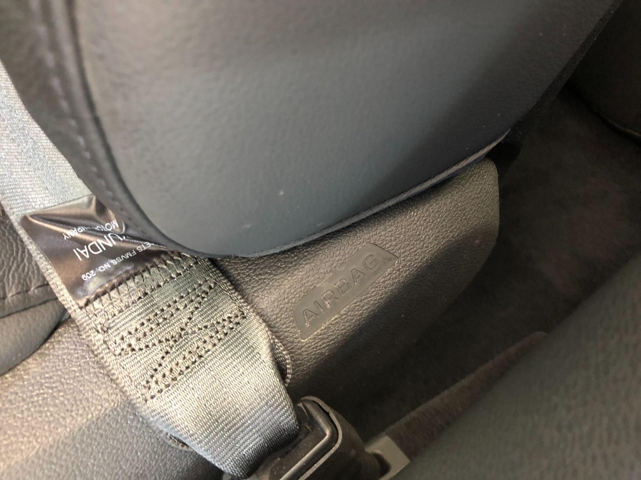 2019 Hyundai Sonata Essential SPORT+Roof+Leather+NewBrakes+CLEANCARFAX - Photo #41