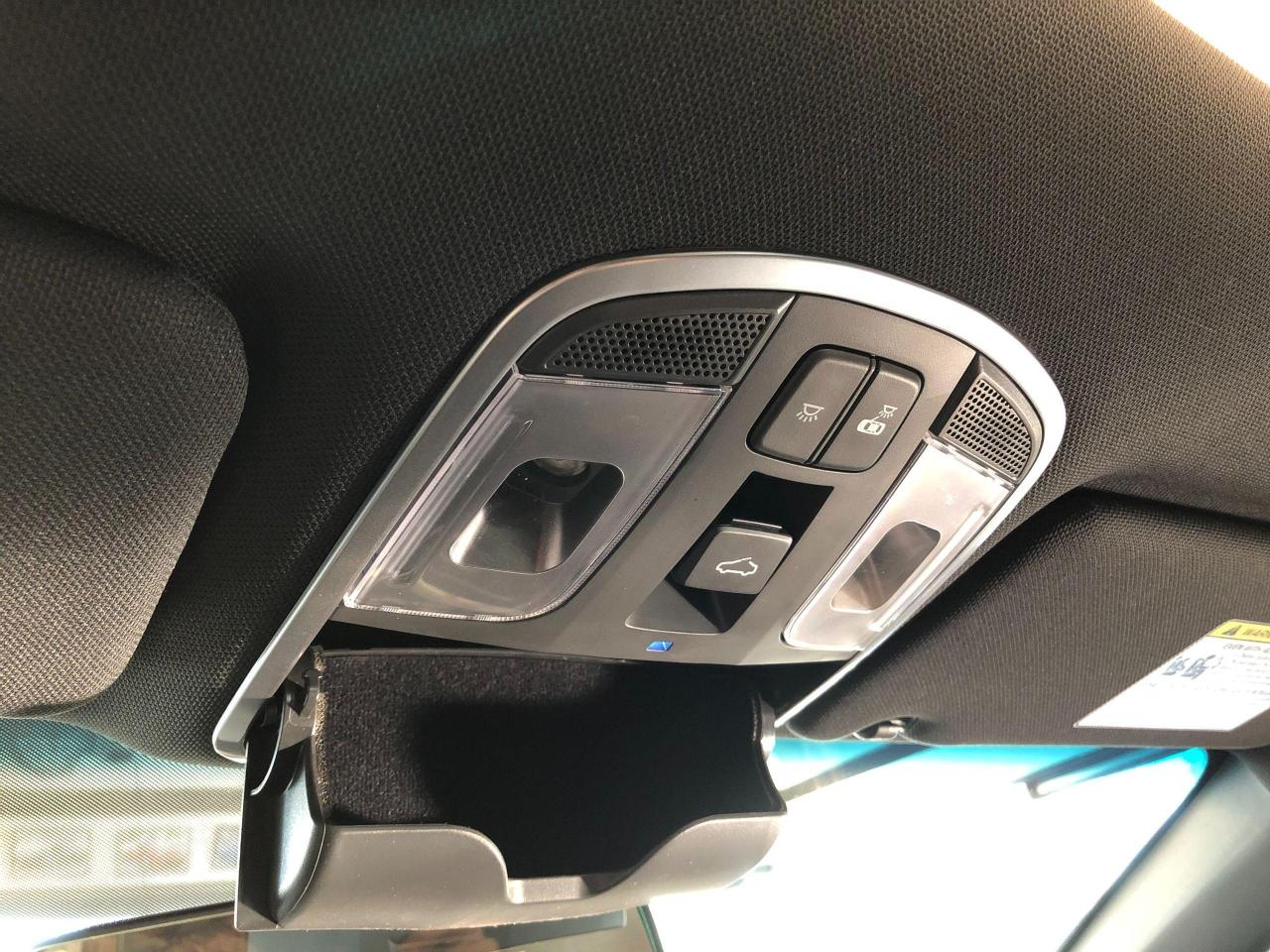 2019 Hyundai Sonata Essential SPORT+Roof+Leather+NewBrakes+CLEANCARFAX Photo111