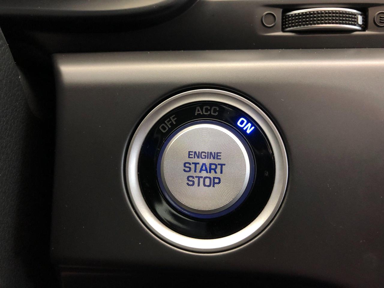 2019 Hyundai Sonata Essential SPORT+Roof+Leather+NewBrakes+CLEANCARFAX Photo112