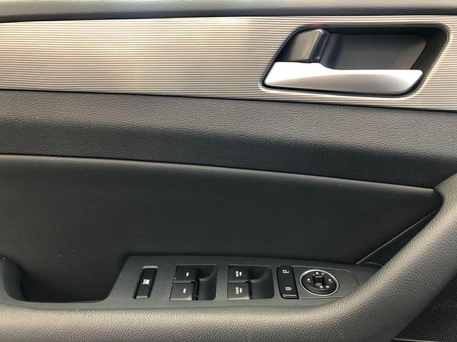 2019 Hyundai Sonata Essential SPORT+Roof+Leather+NewBrakes+CLEANCARFAX Photo54