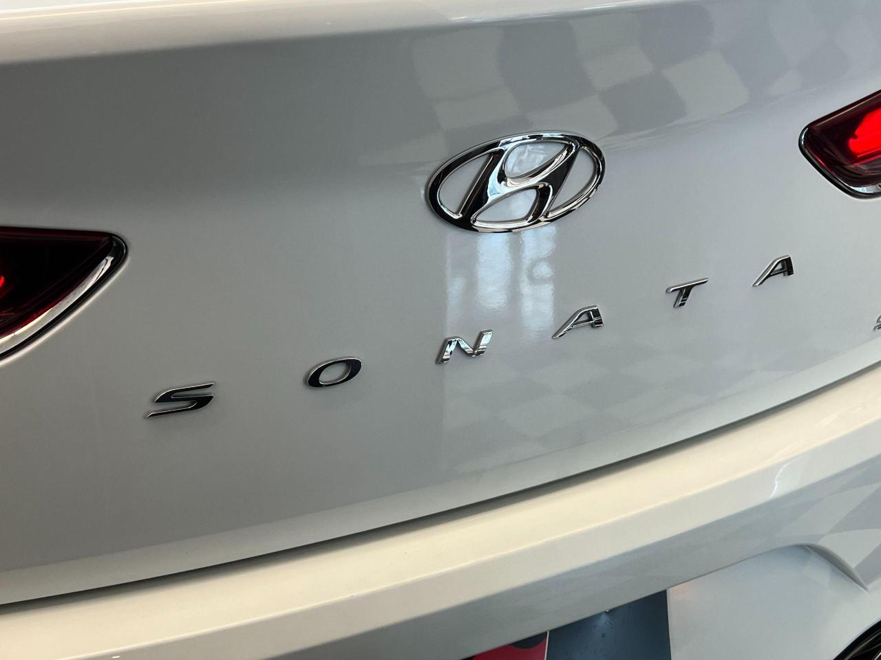 2019 Hyundai Sonata Essential SPORT+Roof+Leather+NewBrakes+CLEANCARFAX Photo126