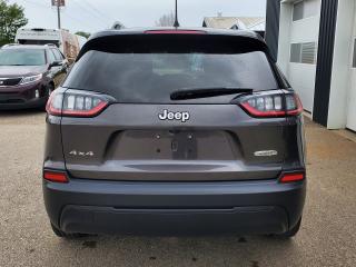 2019 Jeep Cherokee NORTH 4X4 * CERTIFIED * NEW TIRES - Photo #4