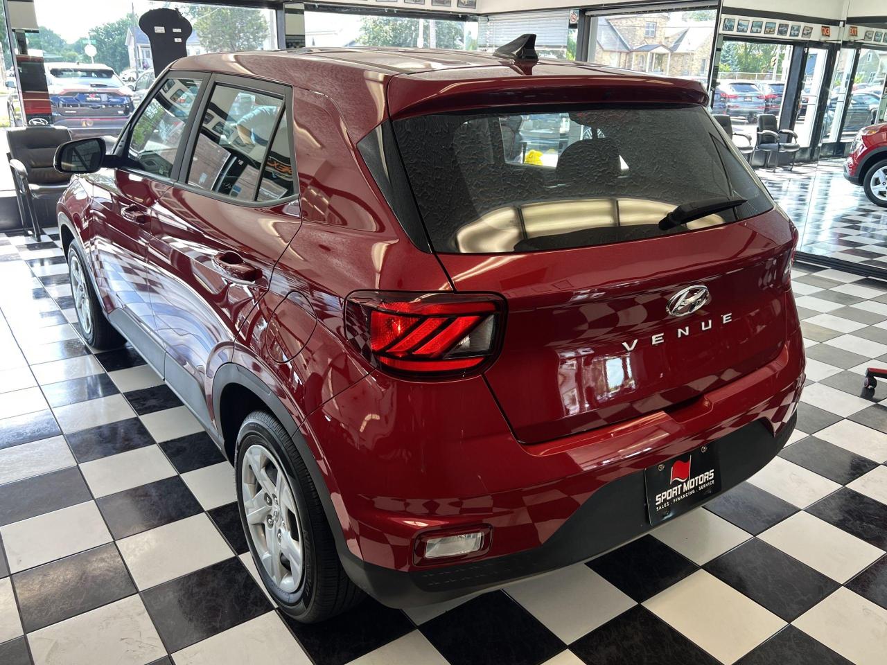 2022 Hyundai Venue Essential+ApplePlay+Camera+HeatedSeats+CleanCarfax - Photo #2