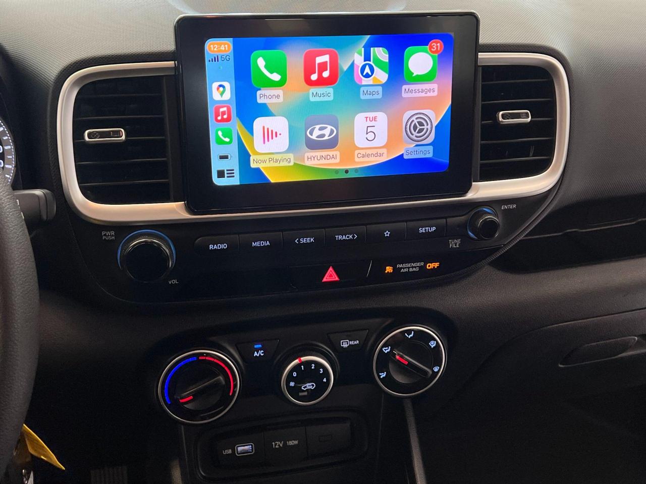 2022 Hyundai Venue Essential+ApplePlay+Camera+HeatedSeats+CleanCarfax Photo76
