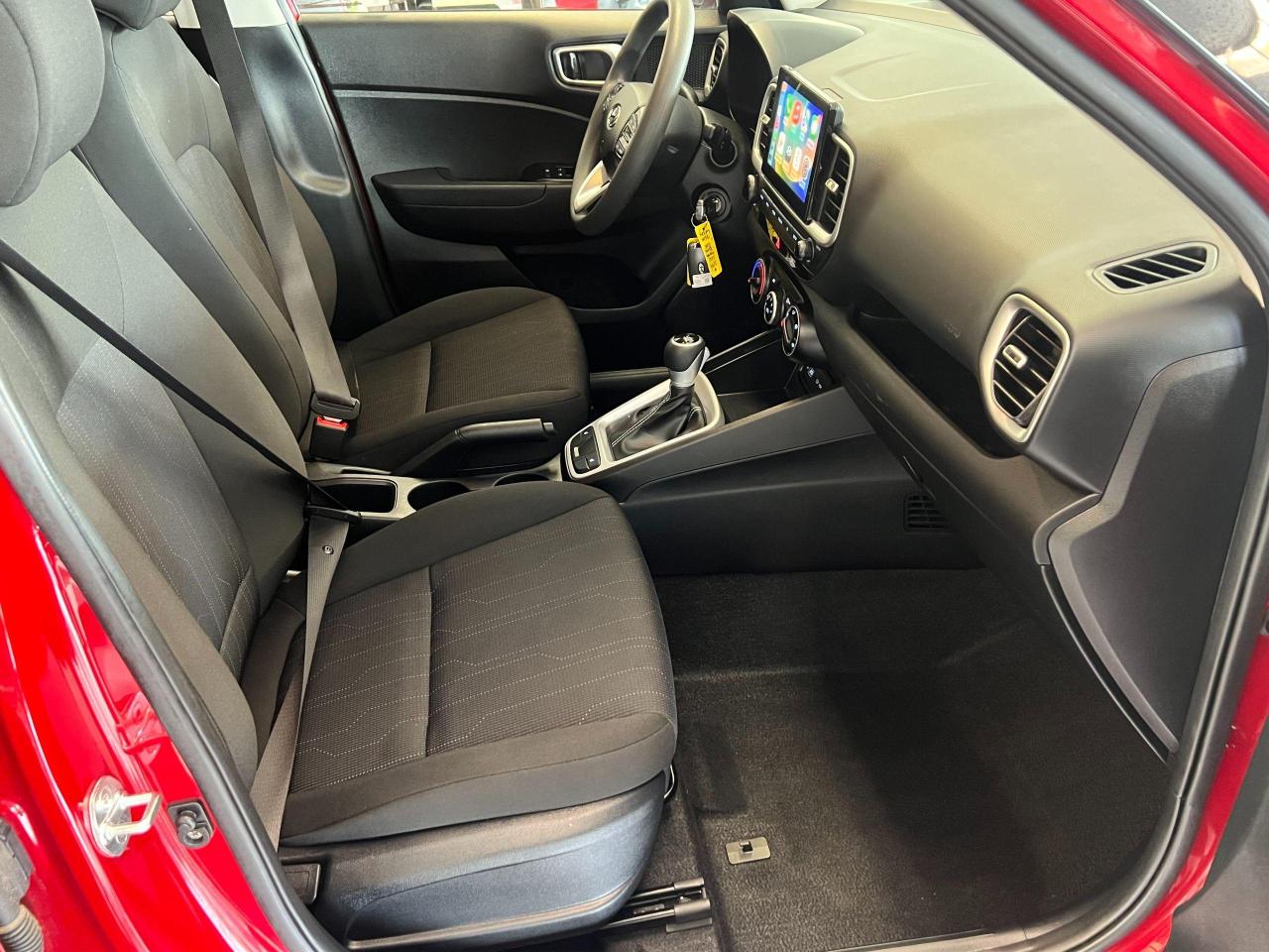 2022 Hyundai Venue Essential+ApplePlay+Camera+HeatedSeats+CleanCarfax - Photo #22