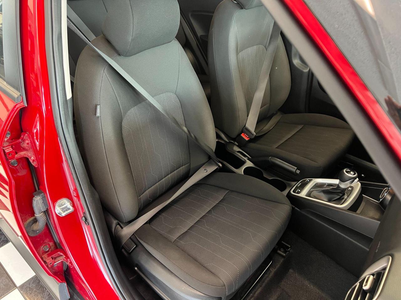 2022 Hyundai Venue Essential+ApplePlay+Camera+HeatedSeats+CleanCarfax Photo88