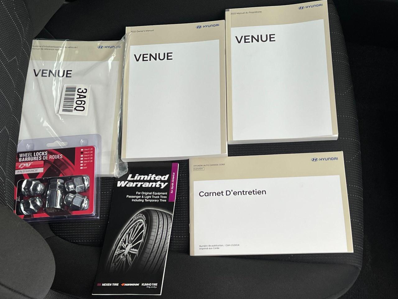 2022 Hyundai Venue Essential+ApplePlay+Camera+HeatedSeats+CleanCarfax Photo92