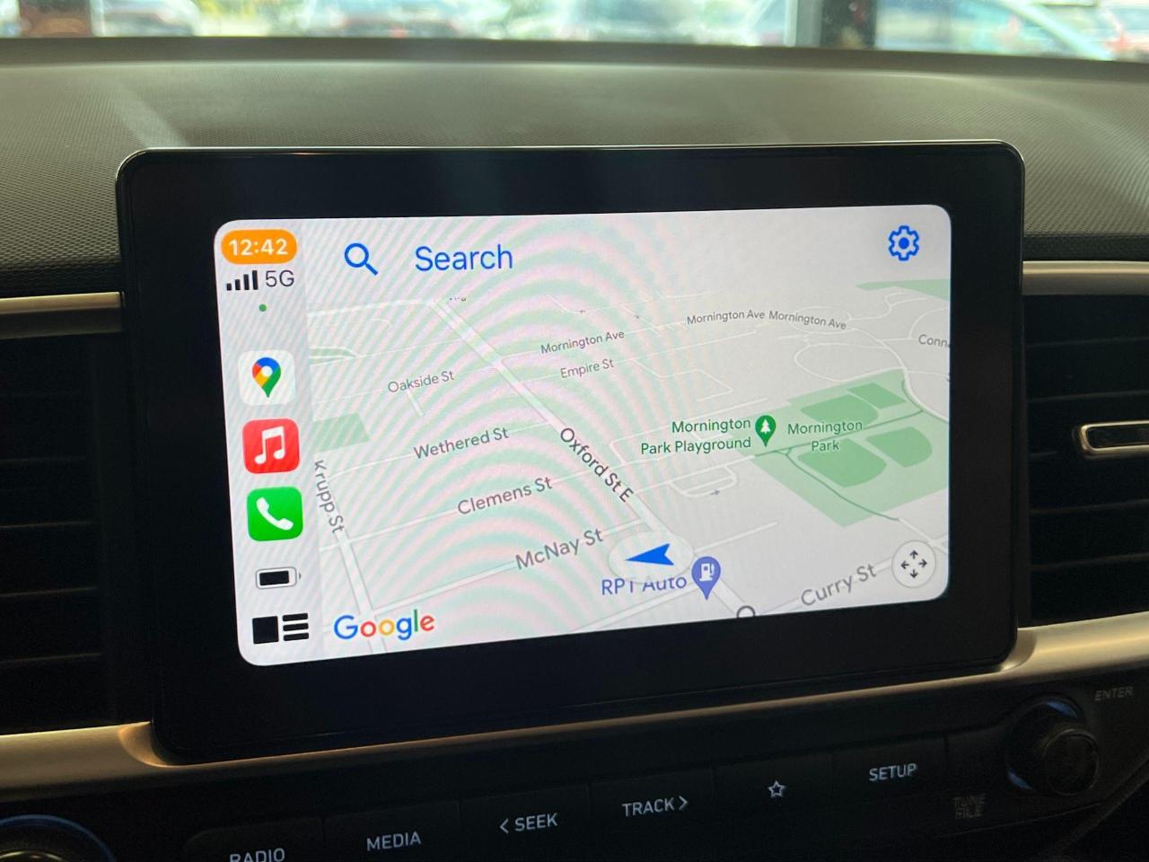 2022 Hyundai Venue Essential+ApplePlay+Camera+HeatedSeats+CleanCarfax - Photo #31