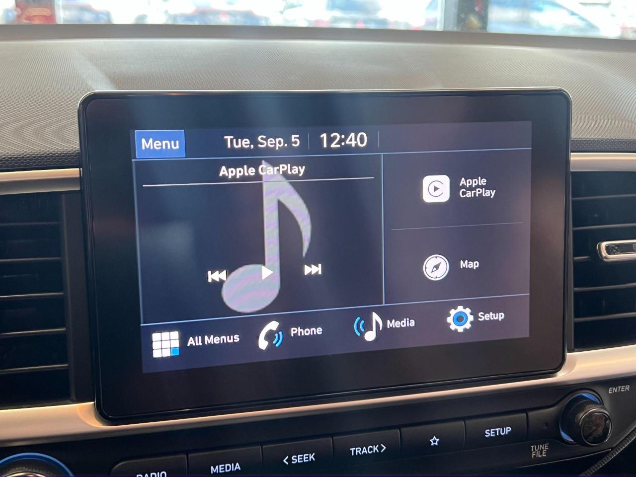 2022 Hyundai Venue Essential+ApplePlay+Camera+HeatedSeats+CleanCarfax - Photo #32