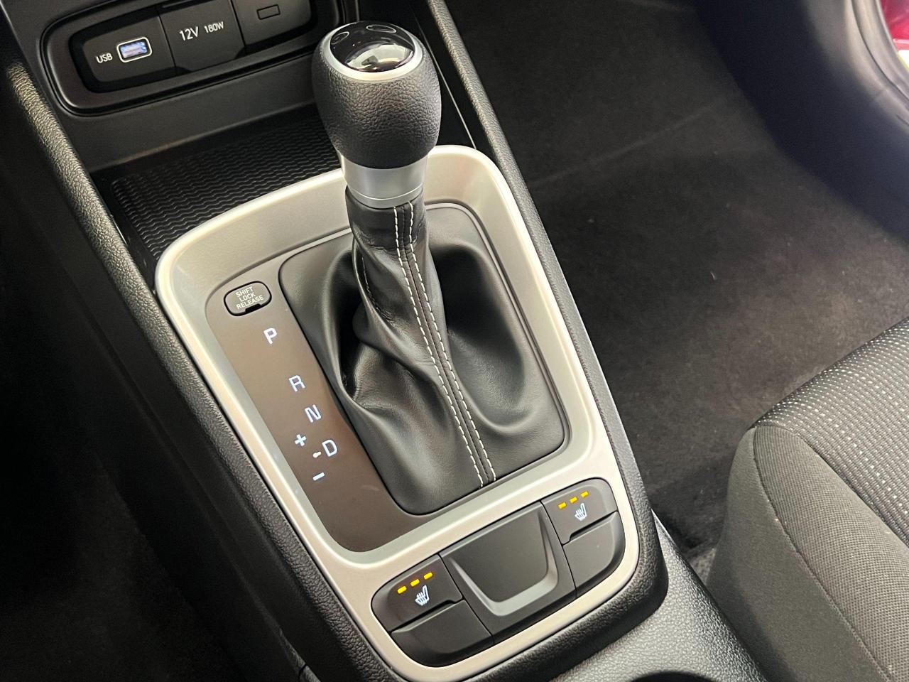 2022 Hyundai Venue Essential+ApplePlay+Camera+HeatedSeats+CleanCarfax Photo101