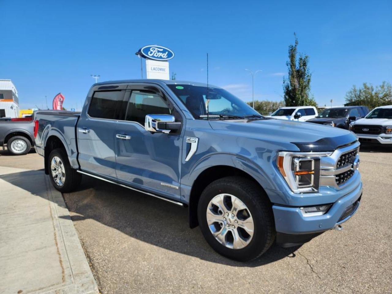 New 2023 Ford F-150 PLATINUM for sale in Lacombe, AB