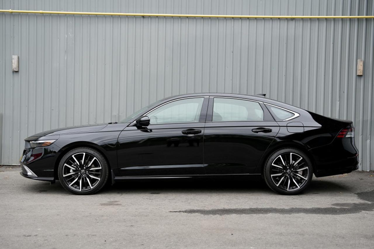 Used 2023 Honda Accord TOURING | FWD | SUNROOF | NAV | COLL ASSIST for sale in Welland, ON