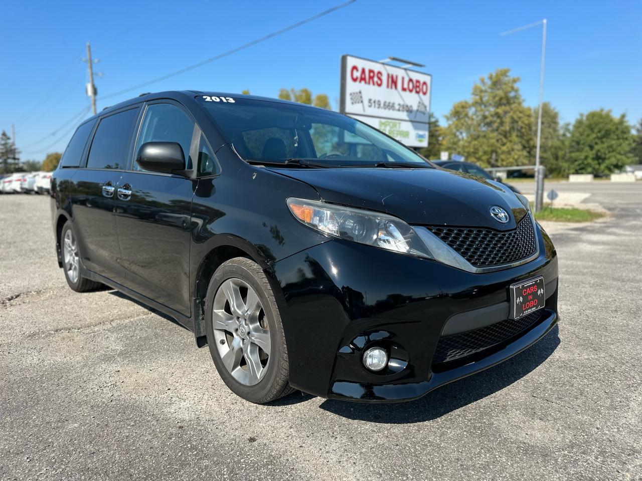 2013 Toyota Sienna V6 SE 8-Pass FWD Photo24