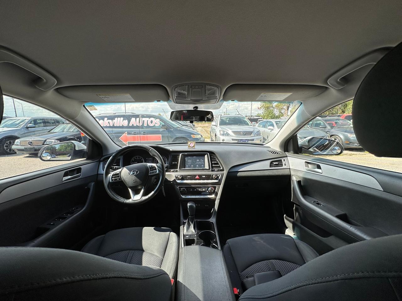 2019 Hyundai Sonata 2.4L Essential Photo