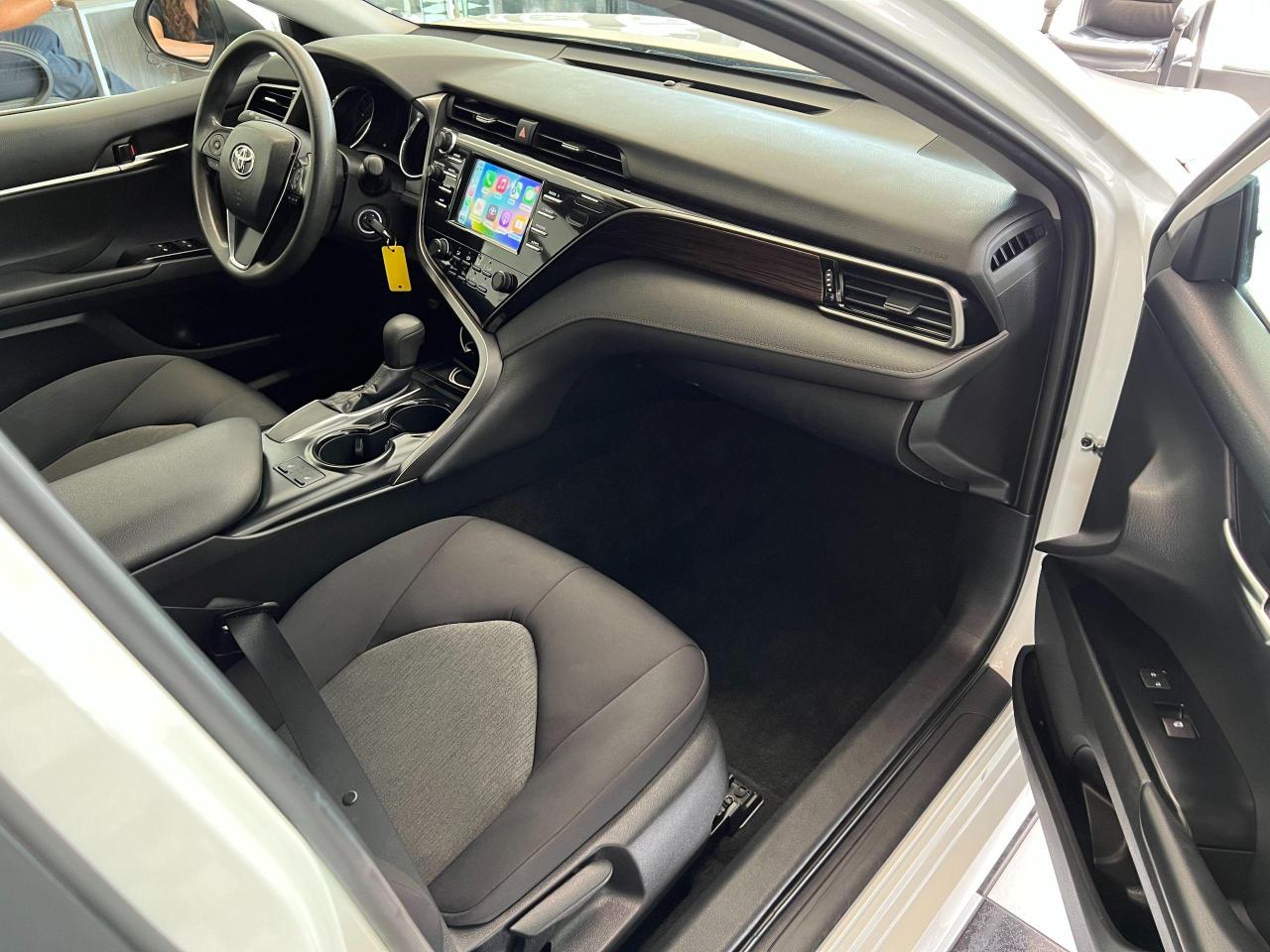 2019 Toyota Camry LE+New Brakes+Camera+ApplePlay+CLEAN CARFAX - Photo #21