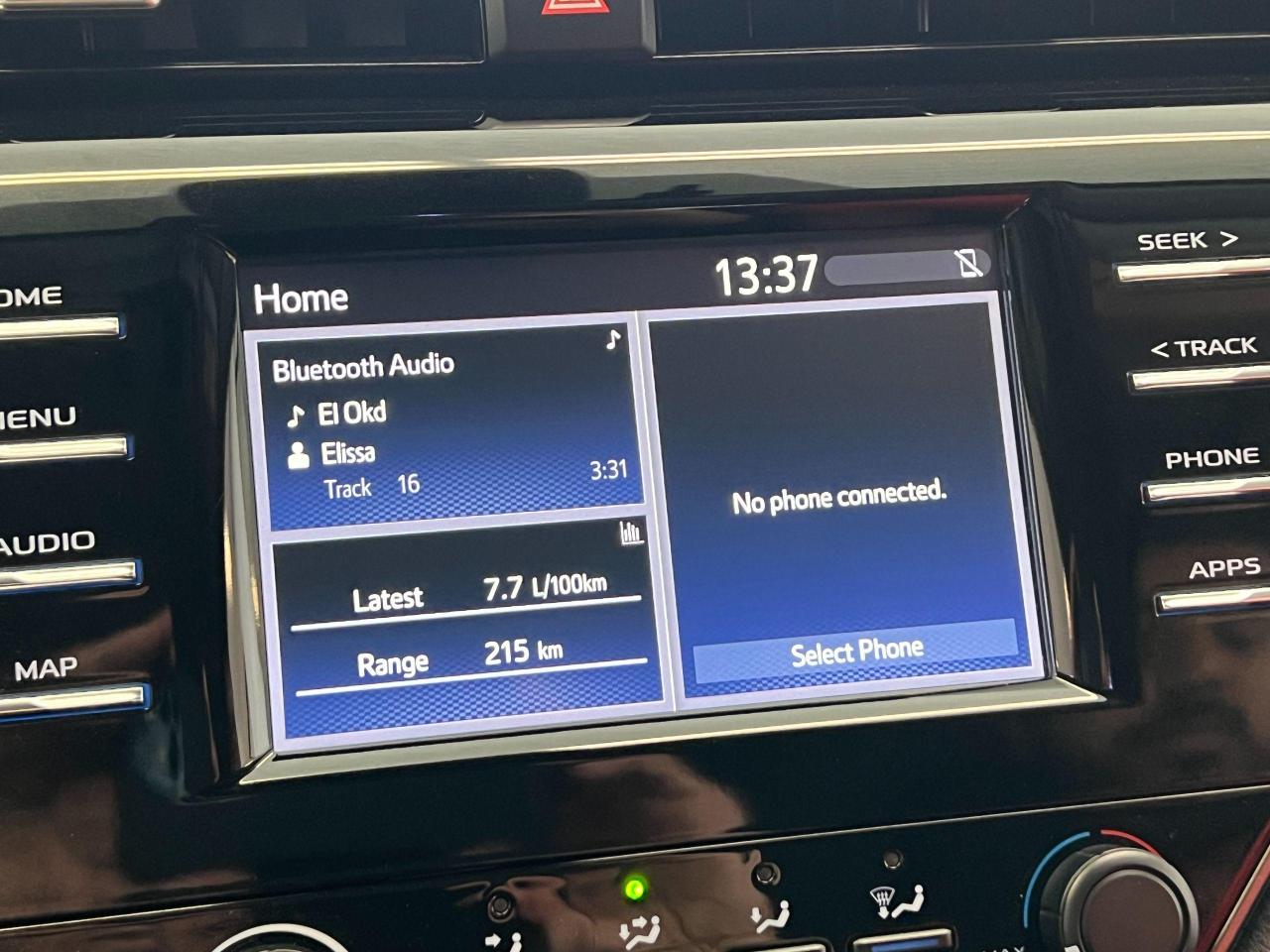 2019 Toyota Camry LE+New Brakes+Camera+ApplePlay+CLEAN CARFAX - Photo #32