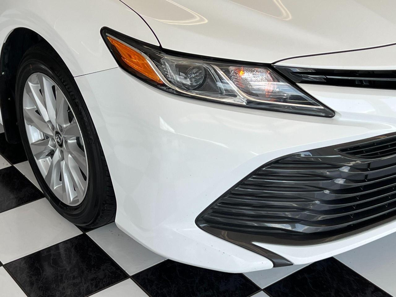 2019 Toyota Camry LE+New Brakes+Camera+ApplePlay+CLEAN CARFAX Photo111