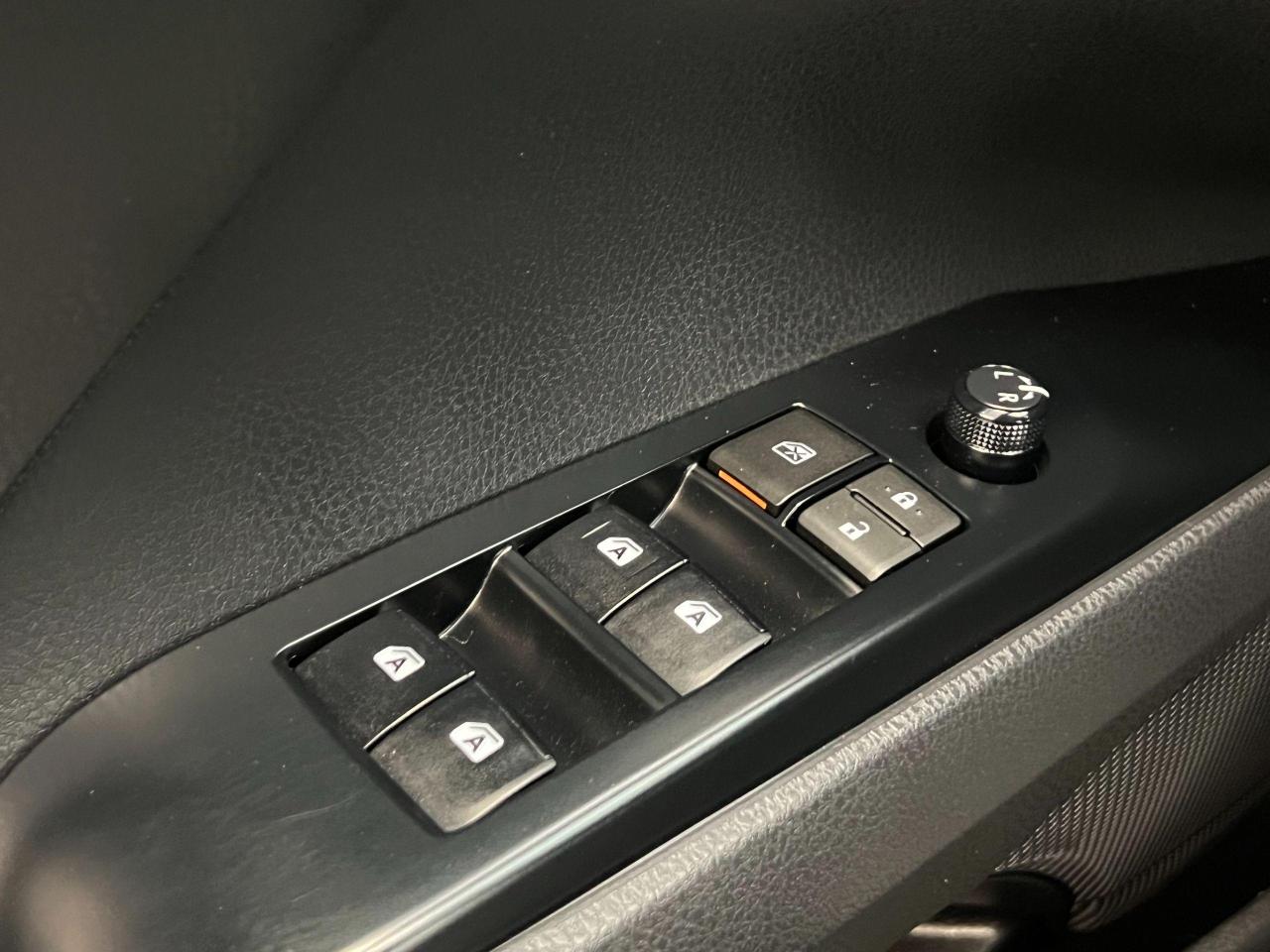 2019 Toyota Camry LE+New Brakes+Camera+ApplePlay+CLEAN CARFAX - Photo #54