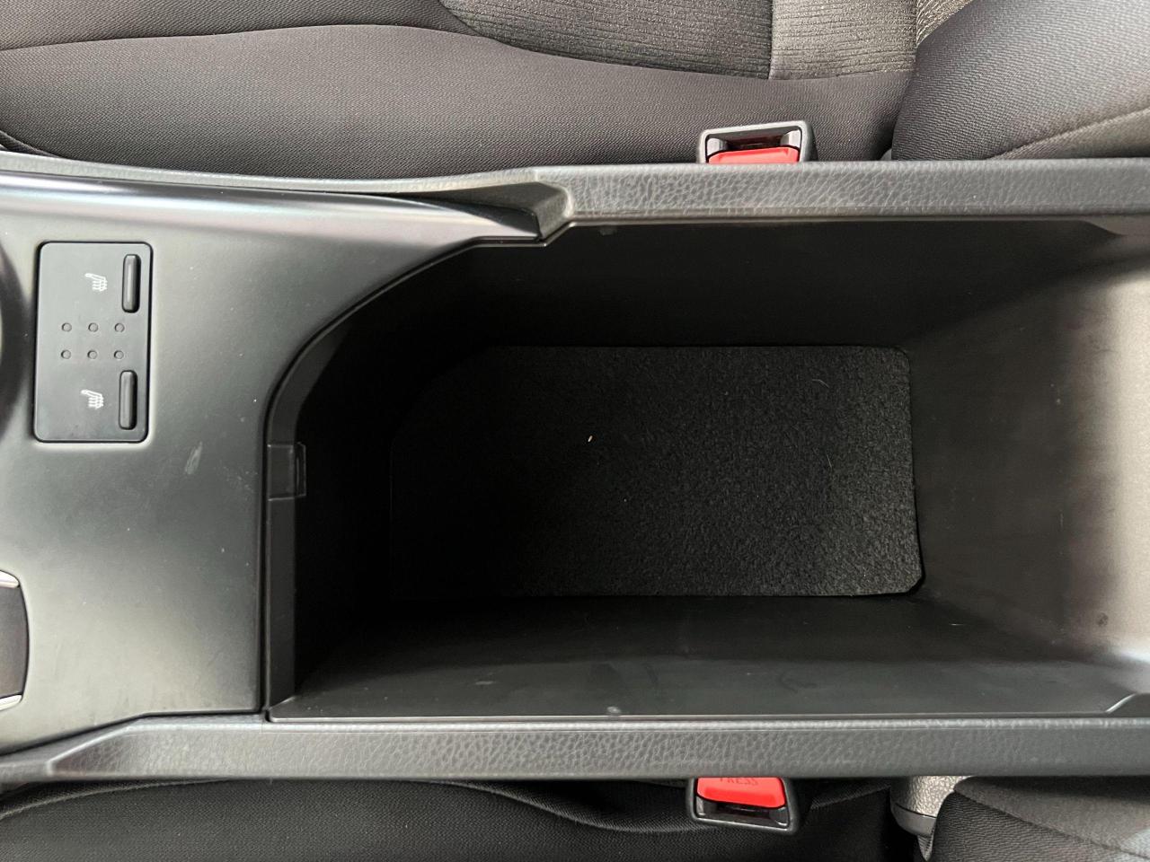 2019 Toyota Camry LE+New Brakes+Camera+ApplePlay+CLEAN CARFAX - Photo #57