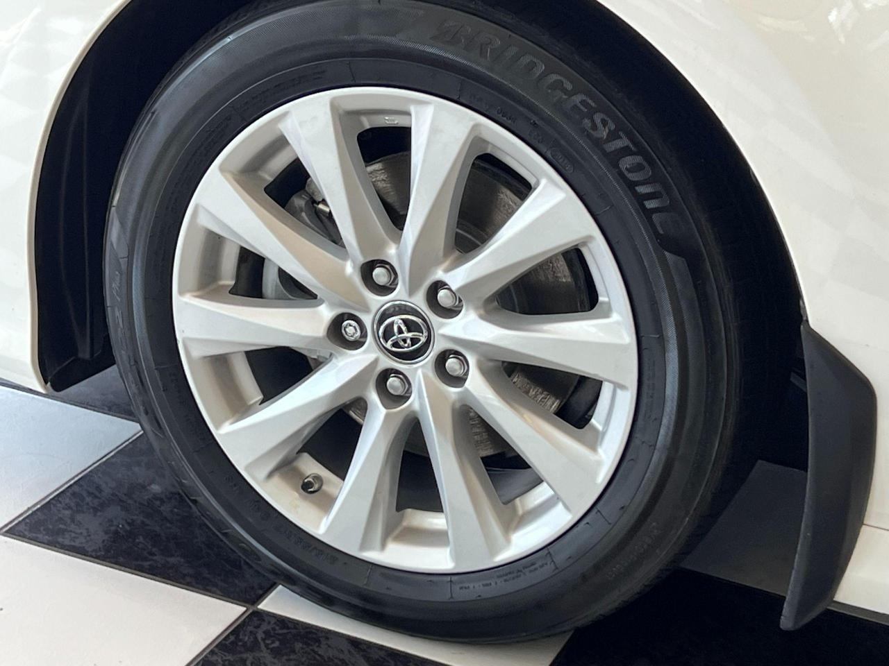 2019 Toyota Camry LE+New Brakes+Camera+ApplePlay+CLEAN CARFAX - Photo #58