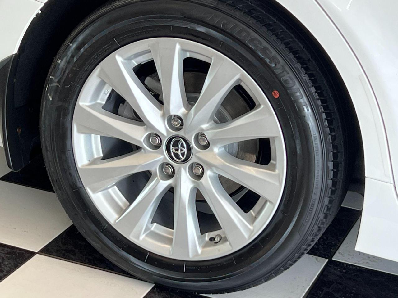 2019 Toyota Camry LE+New Brakes+Camera+ApplePlay+CLEAN CARFAX - Photo #60