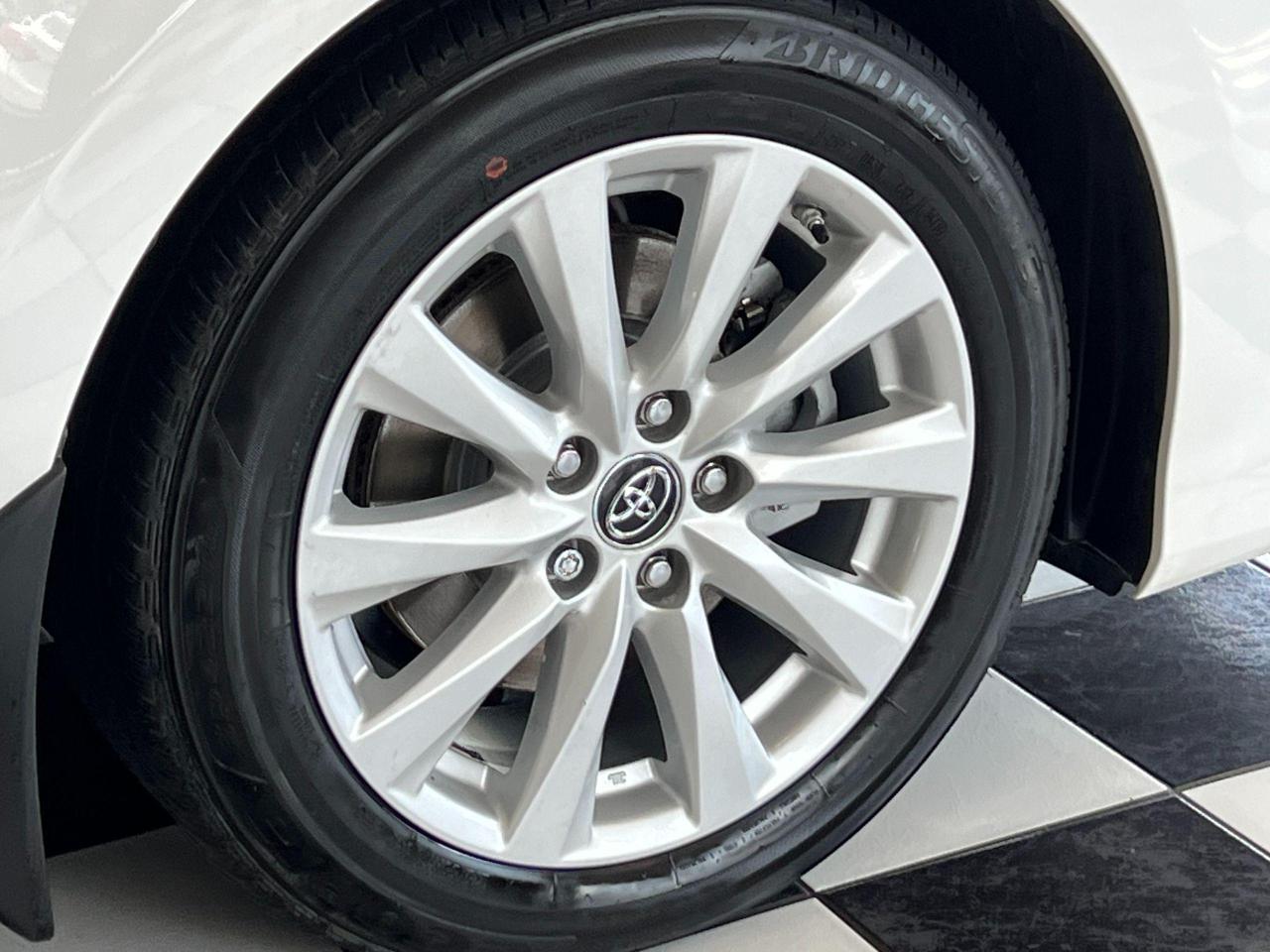 2019 Toyota Camry LE+New Brakes+Camera+ApplePlay+CLEAN CARFAX Photo131
