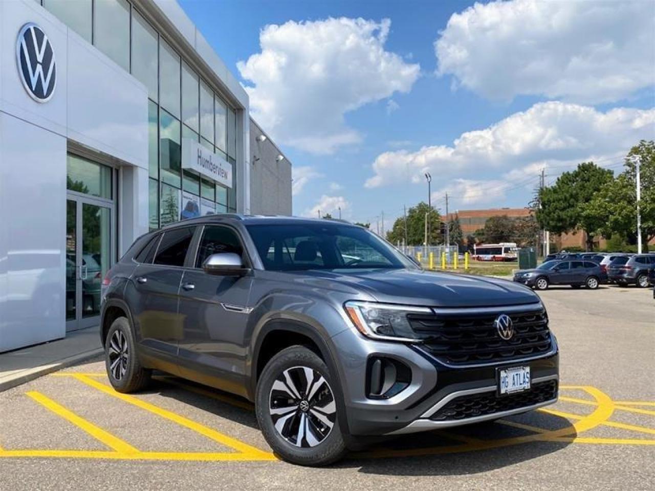 Used 2024 Volkswagen Atlas Cross Sport Comfortline 2.0T 4MOTION for sale in Toronto, ON