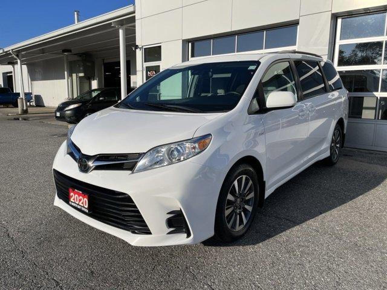 Used 2020 Toyota Sienna LE 7-Passenger AWD for sale in North Bay, ON