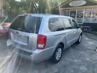 2011 Kia Sedona LX/7PASSENGER/AUTO/NOACCIDENT/CERTIFIED - Photo #5